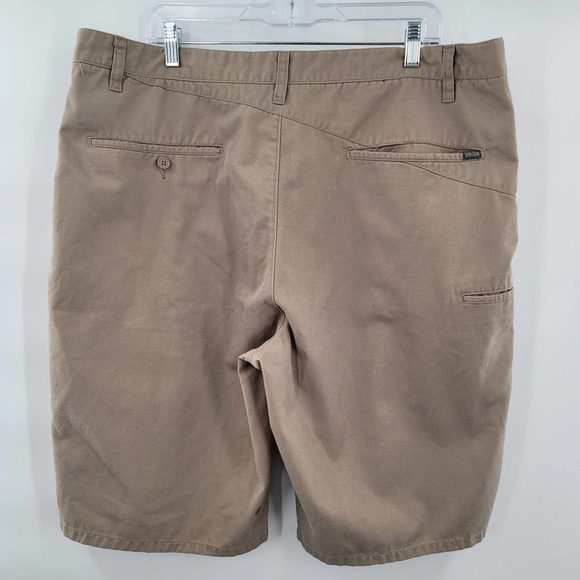 Volcom Men's Casual Shorts Size 40 - Picture 2 of 5